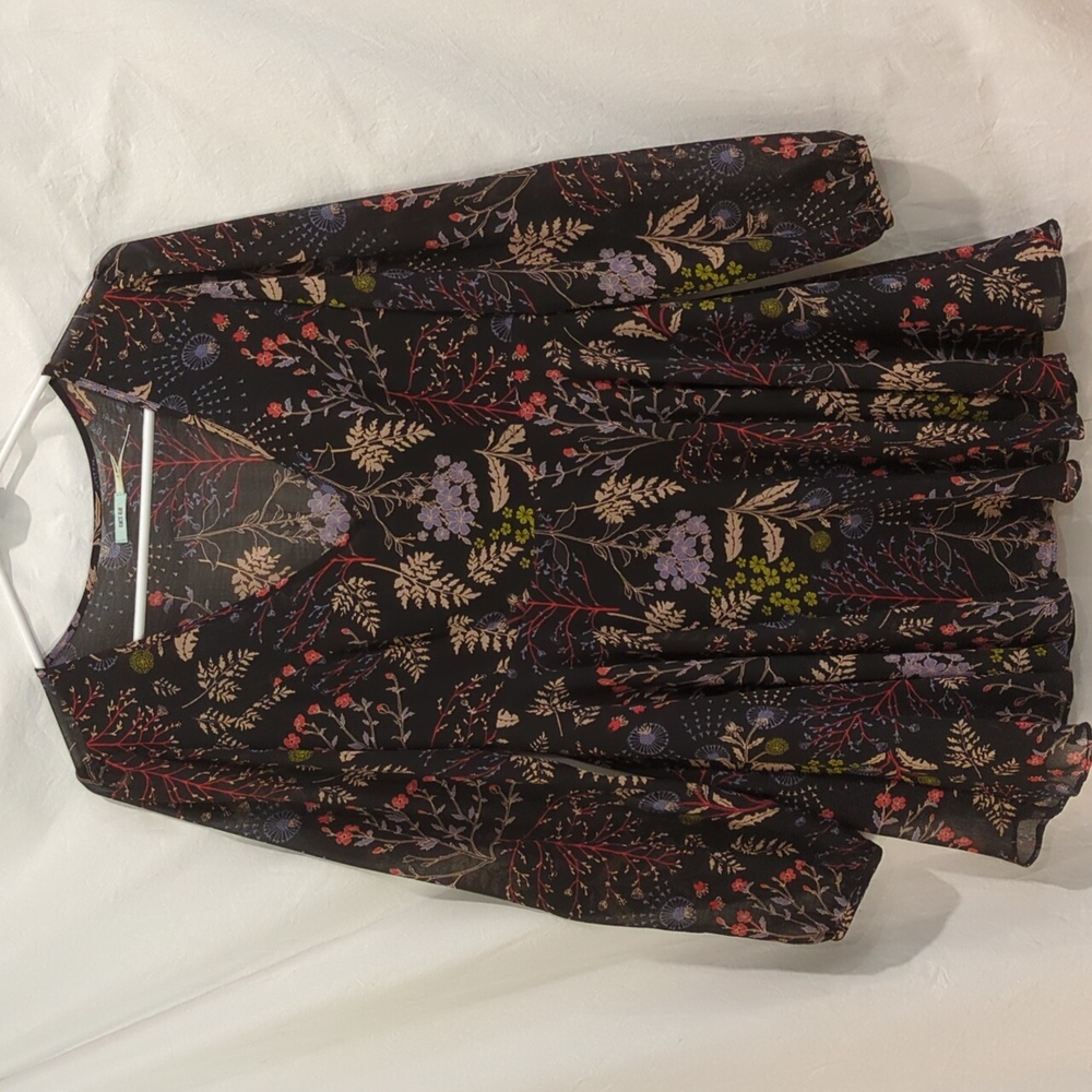 Kimchi Blue | Sheer Lined Botanical Print Black Dress Long Sleeve V-Neck | 2